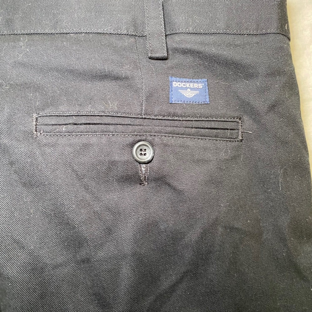 Dockers Original Khaki Pants 46x32 Big & Tall Pleated Classic Fit NWT Black - Picture 11 of 14
